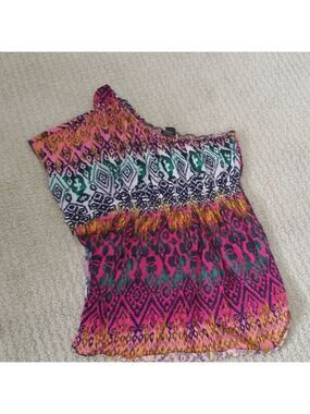 Vanity ruffle top